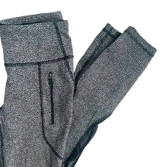 Lululemon Invigorate Chakra Print Luxtreme Zipper Pocket Leggings - Picture 6 of 9